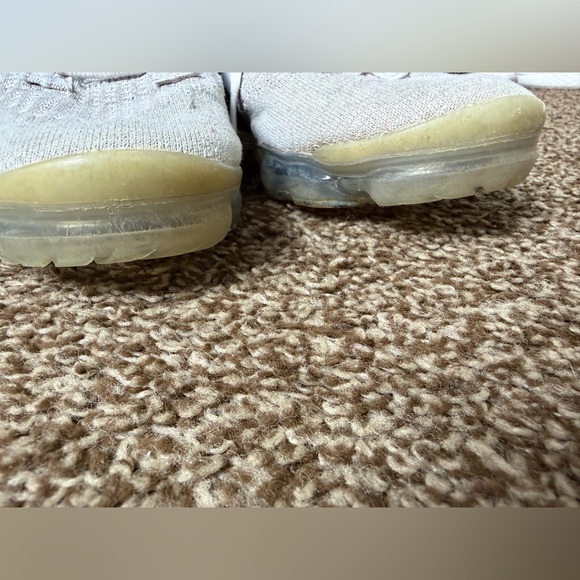 Nike Air VaporMax 2021 Flyknit FK DH4084-100 Men's Size 8.5 Used White/Silver - Picture 3 of 7